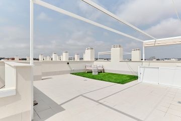 South facing penthouse with private solarium in La Veleta, Torrevieja  - Mar Azul Properties