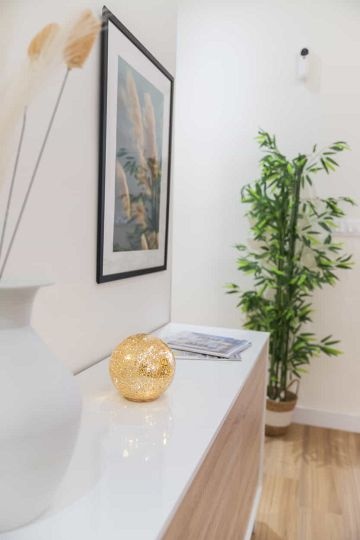 Fully Refurbished Ground Floor Apartment 180 m from the Beach - Mar Azul Properties