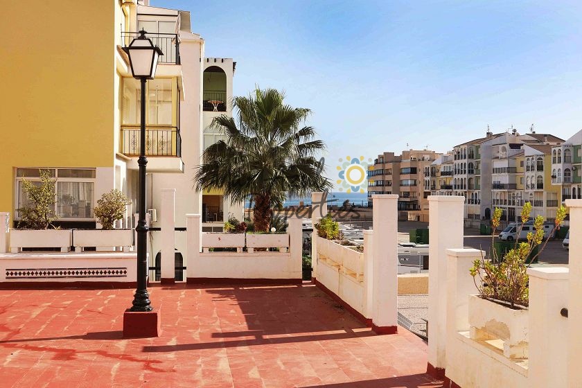 Apartment with south-facing terrace, near the sea in La Veleta, Torrevieja