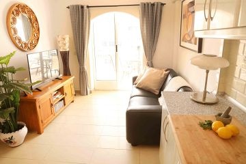 Apartment with south-facing terrace, near the sea in La Veleta, Torrevieja - Mar Azul Properties