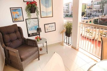 Apartment with south-facing terrace, near the sea in La Veleta, Torrevieja - Mar Azul Properties
